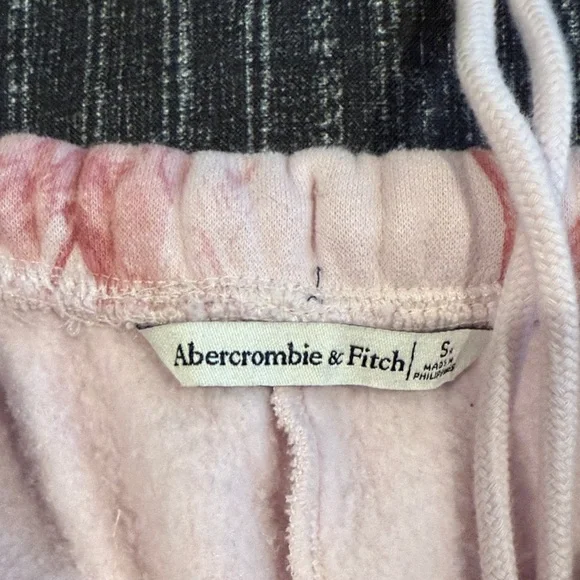 Abercrombie & Fitch Pink Camo Sunday Set - Picture 7 of 9
